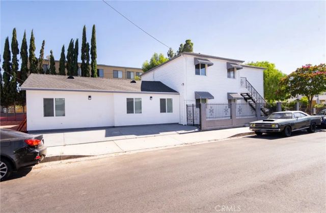 5334 Cleon Avenue, North Hollywood, CA 91601