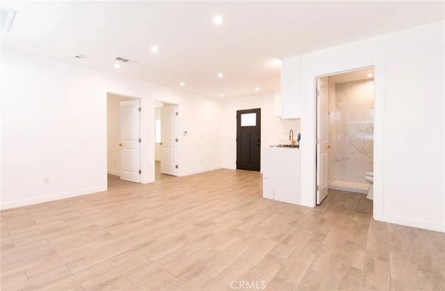5334 Cleon Avenue, North Hollywood, CA 91601