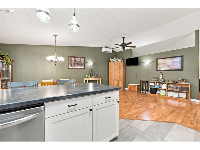 3909 Ne 132ND Ct, Vancouver, WA 98682