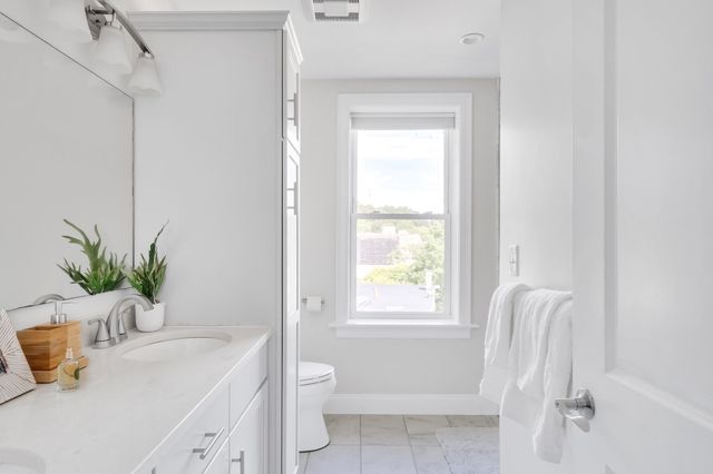 177 Winthrop Road 3, Brookline, MA 02445