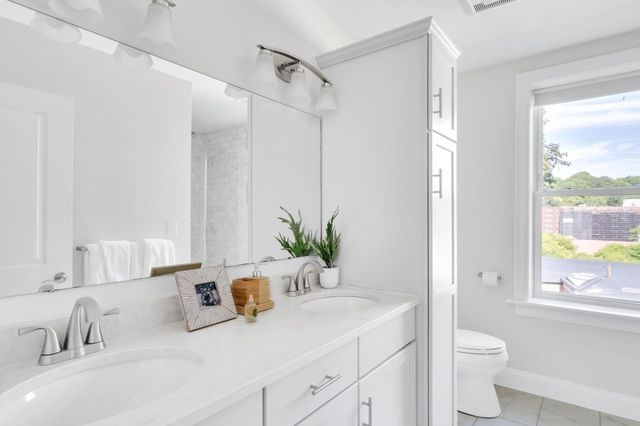 177 Winthrop Road 3, Brookline, MA 02445