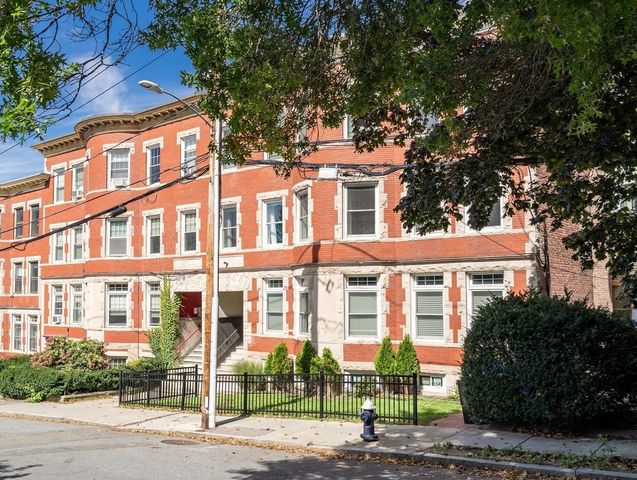 177 Winthrop Road 3, Brookline, MA 02445