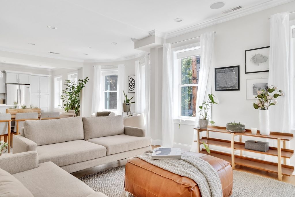 177 Winthrop Road 3, Brookline, MA 02445
