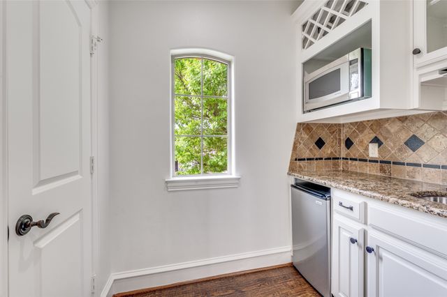 6111 Palo Pinto, Dallas, TX 75214