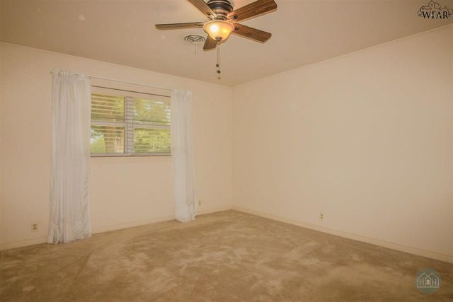 2302 12TH STREET, Vernon, TX 76384