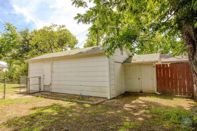2302 12TH STREET, Vernon, TX 76384