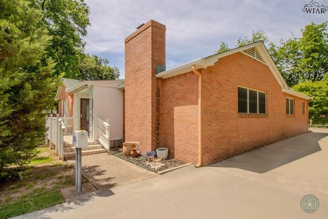 2302 12TH STREET, Vernon, TX 76384