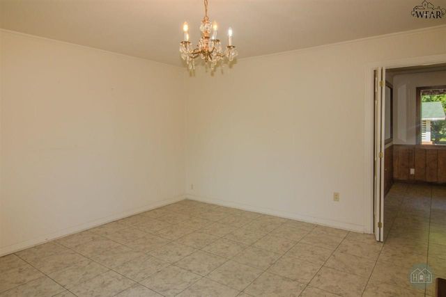 2302 12TH STREET, Vernon, TX 76384