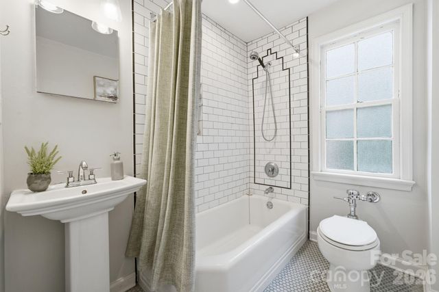 102 Colville Road 51A, Charlotte, NC 28207