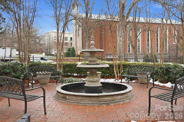 102 Colville Road 51A, Charlotte, NC 28207