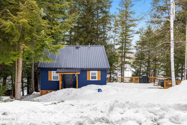 129 Woodland Avenue, Mayfield, NY 12078