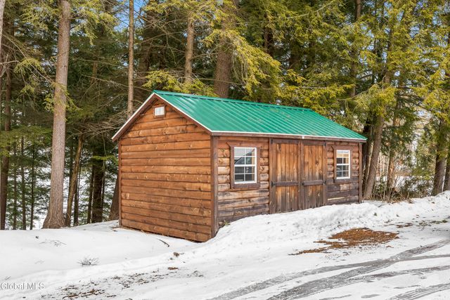 129 Woodland Avenue, Mayfield, NY 12078