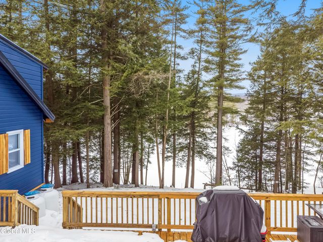 129 Woodland Avenue, Mayfield, NY 12078