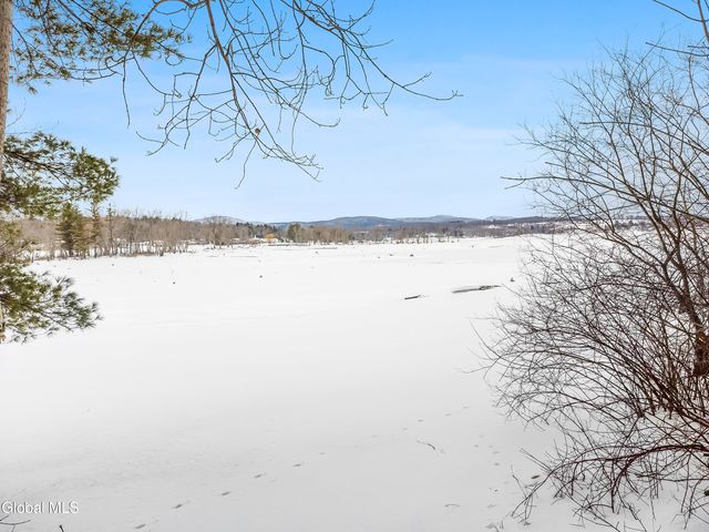 129 Woodland Avenue, Mayfield, NY 12078