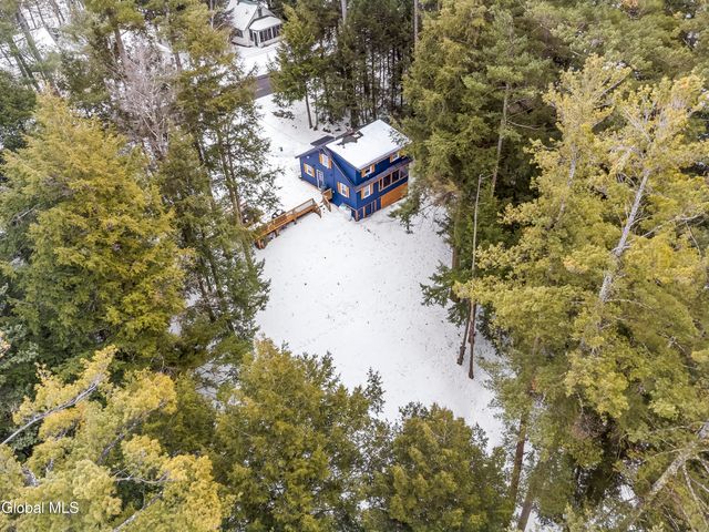 129 Woodland Avenue, Mayfield, NY 12078