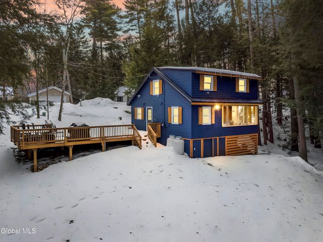 129 Woodland Avenue, Mayfield, NY 12078