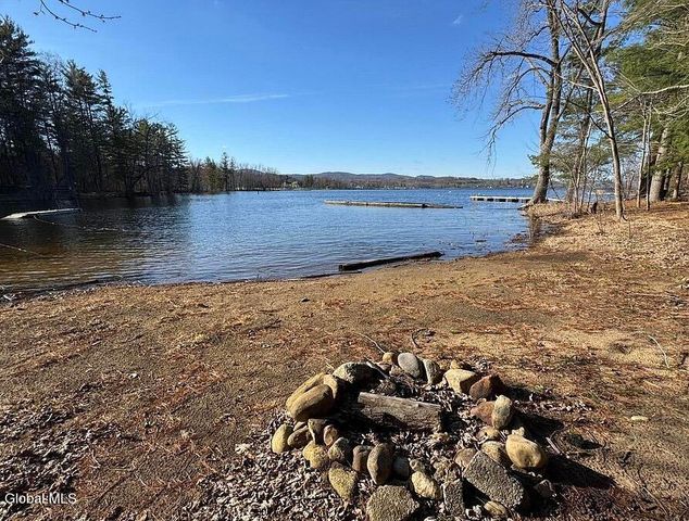 129 Woodland Avenue, Mayfield, NY 12078