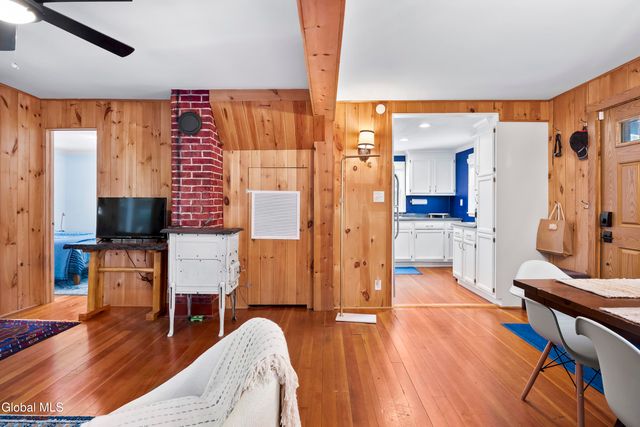 129 Woodland Avenue, Mayfield, NY 12078