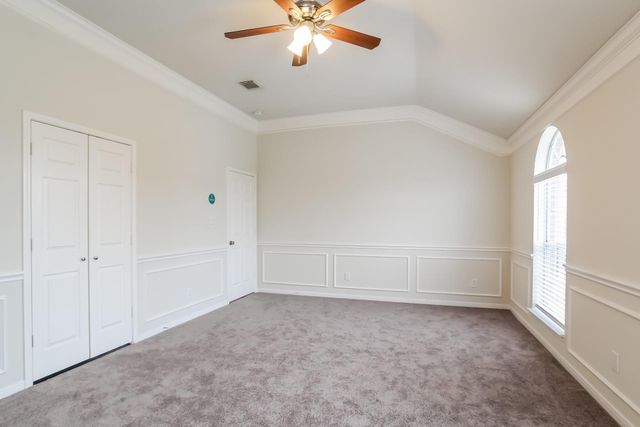 519 Holly Crest Drive, Spring, TX 77386