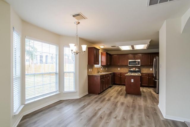 519 Holly Crest Drive, Spring, TX 77386