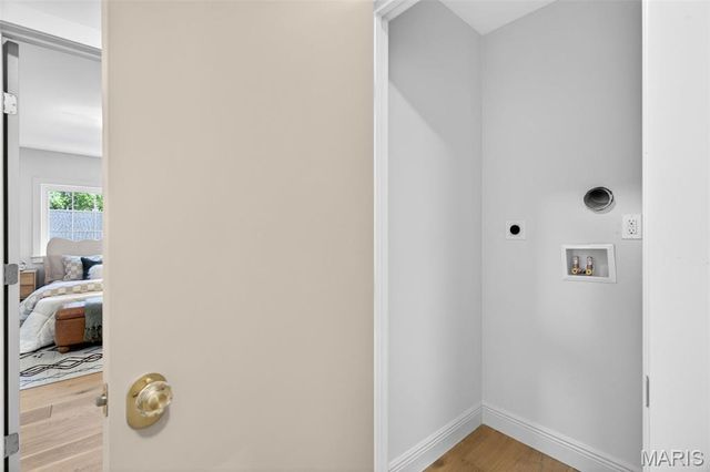 6963 Sutherland Avenue, St Louis, MO 63109