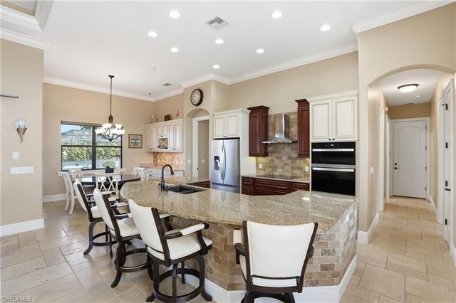 1194 Whiteheart CT, Marco Island, FL 34145