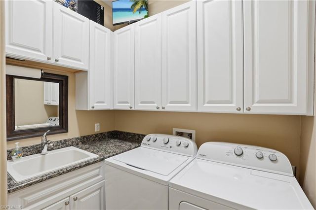 1194 Whiteheart CT, Marco Island, FL 34145