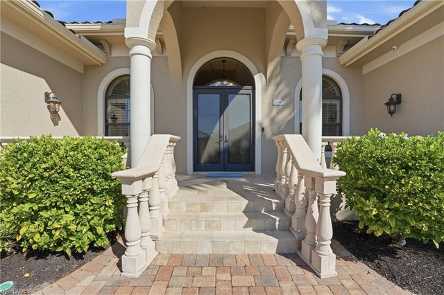 1194 Whiteheart CT, Marco Island, FL 34145