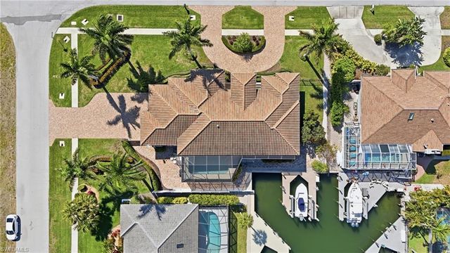 1194 Whiteheart CT, Marco Island, FL 34145