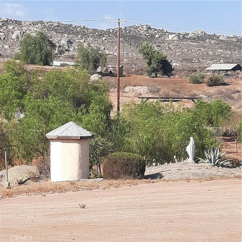 21861 Horseshoe, Nuevo, CA 92567