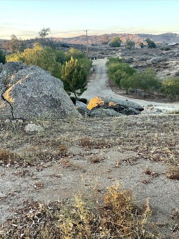 21861 Horseshoe, Nuevo, CA 92567