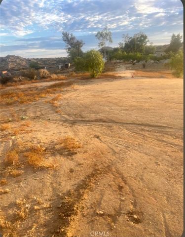 21861 Horseshoe, Nuevo, CA 92567
