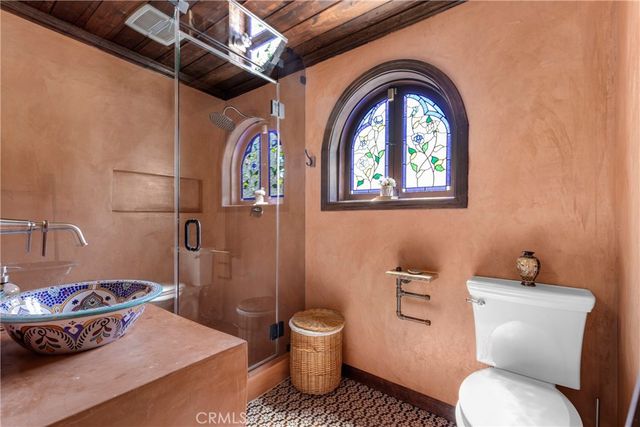 3092 Laurel Canyon Boulevard, Studio City, CA 91604