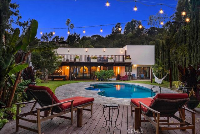 3092 Laurel Canyon Boulevard, Studio City, CA 91604