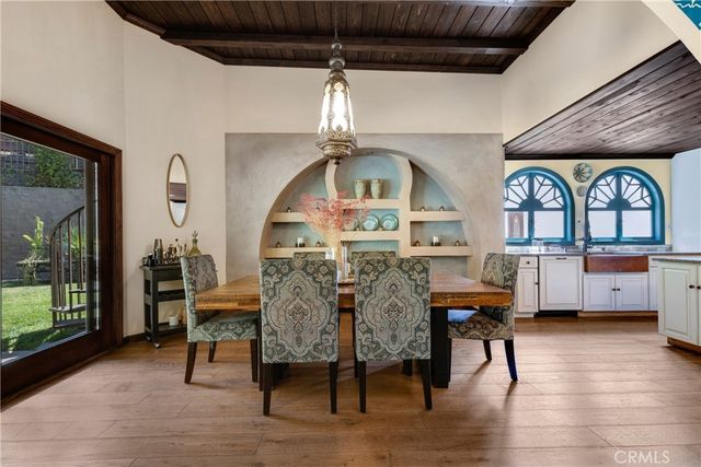 3092 Laurel Canyon Boulevard, Studio City, CA 91604