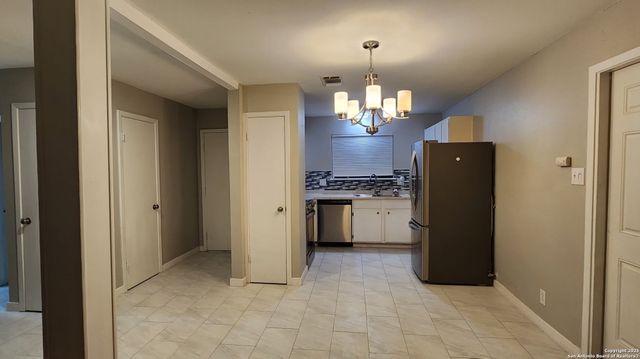 3401 Cliffside, Schertz, TX 78108