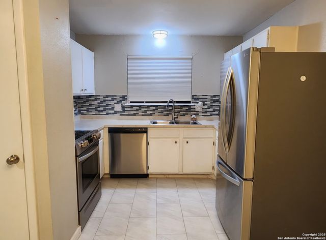 3401 Cliffside, Schertz, TX 78108
