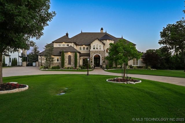 18070 E Anthem Ridge Road, Owasso, OK 74055