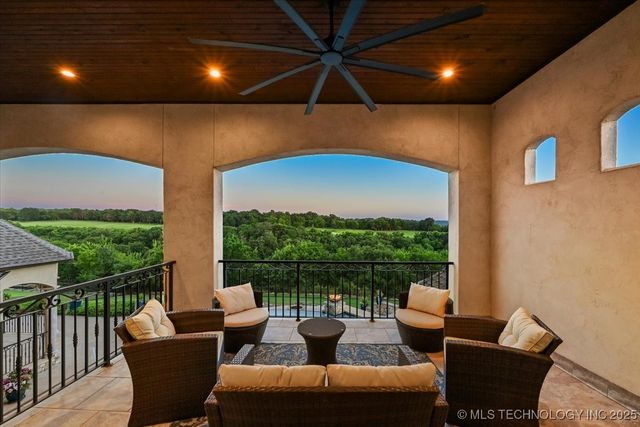 18070 E Anthem Ridge Road, Owasso, OK 74055