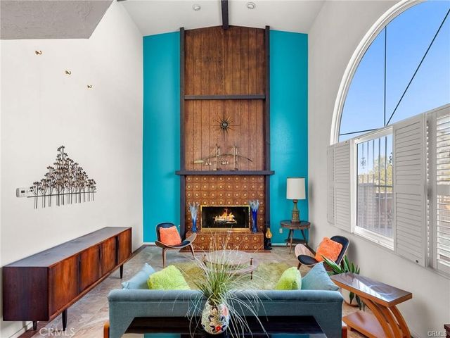 13916 Burning Tree Drive, Victorville, CA 92395