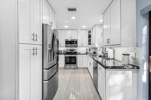 21720 Arriba Real 37-b, Boca Raton, FL 33433