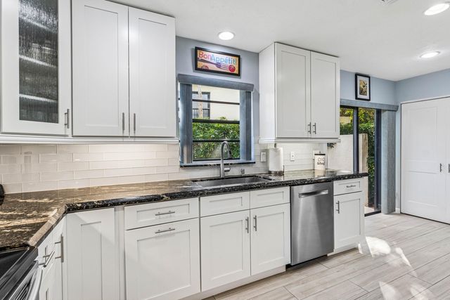 21720 Arriba Real 37-b, Boca Raton, FL 33433