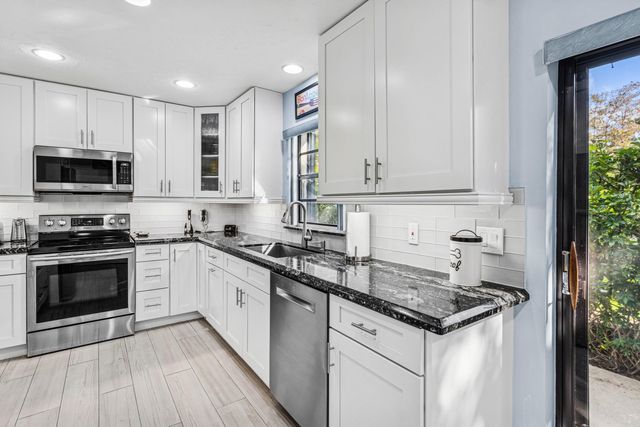 21720 Arriba Real 37-b, Boca Raton, FL 33433