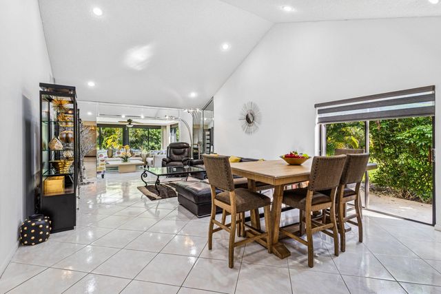 21720 Arriba Real 37-b, Boca Raton, FL 33433