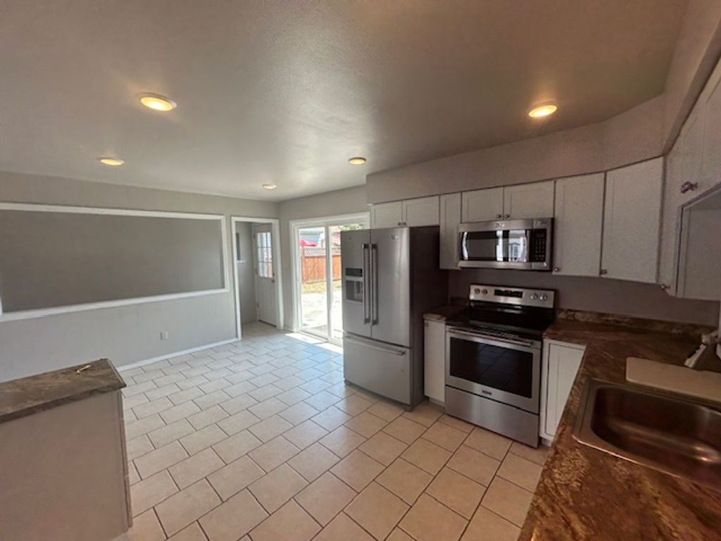 Image 6 of property listing at 3420 Parkway Street, Butte, MT 59701