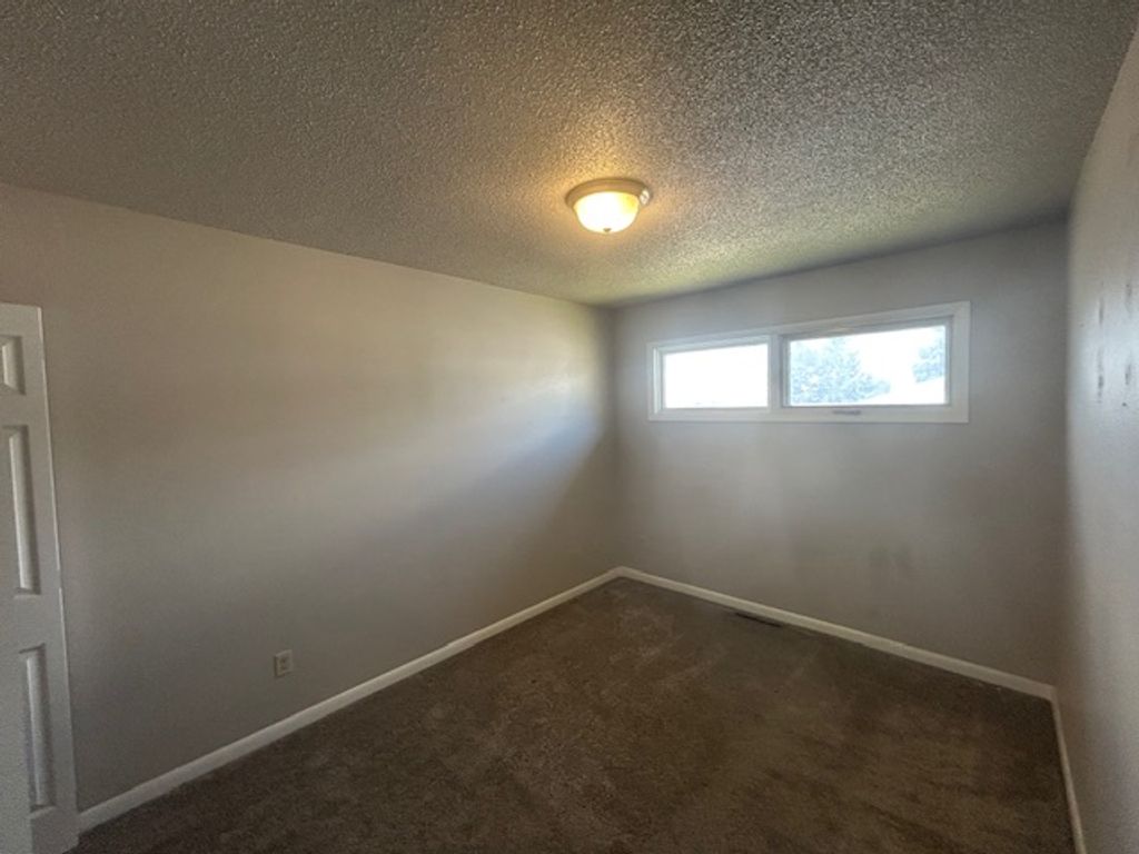Image 7 of property listing at 3420 Parkway Street, Butte, MT 59701