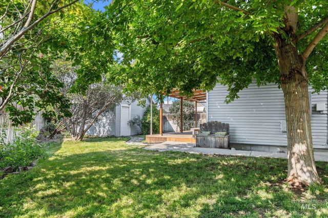 617 Lake Lowell, Nampa, ID 83686