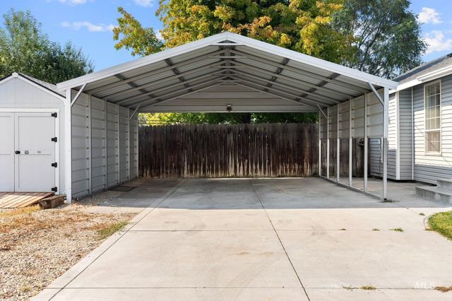 617 Lake Lowell, Nampa, ID 83686