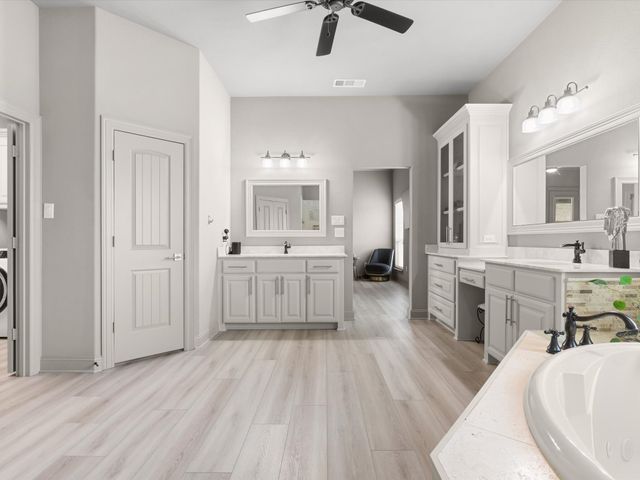 111 Old Base Road, Aurora, TX 76078