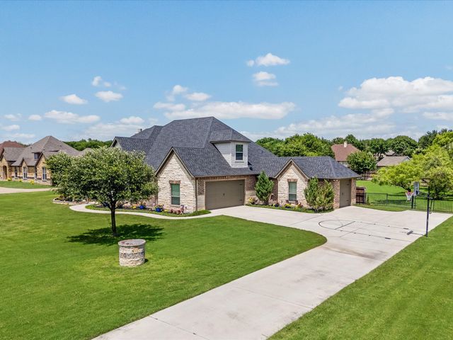 111 Old Base Road, Aurora, TX 76078
